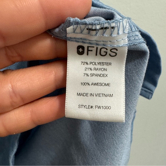 Women’s Catarina One-Pocket Scrub Top Light Blue Size Medium - Picture 3 of 8